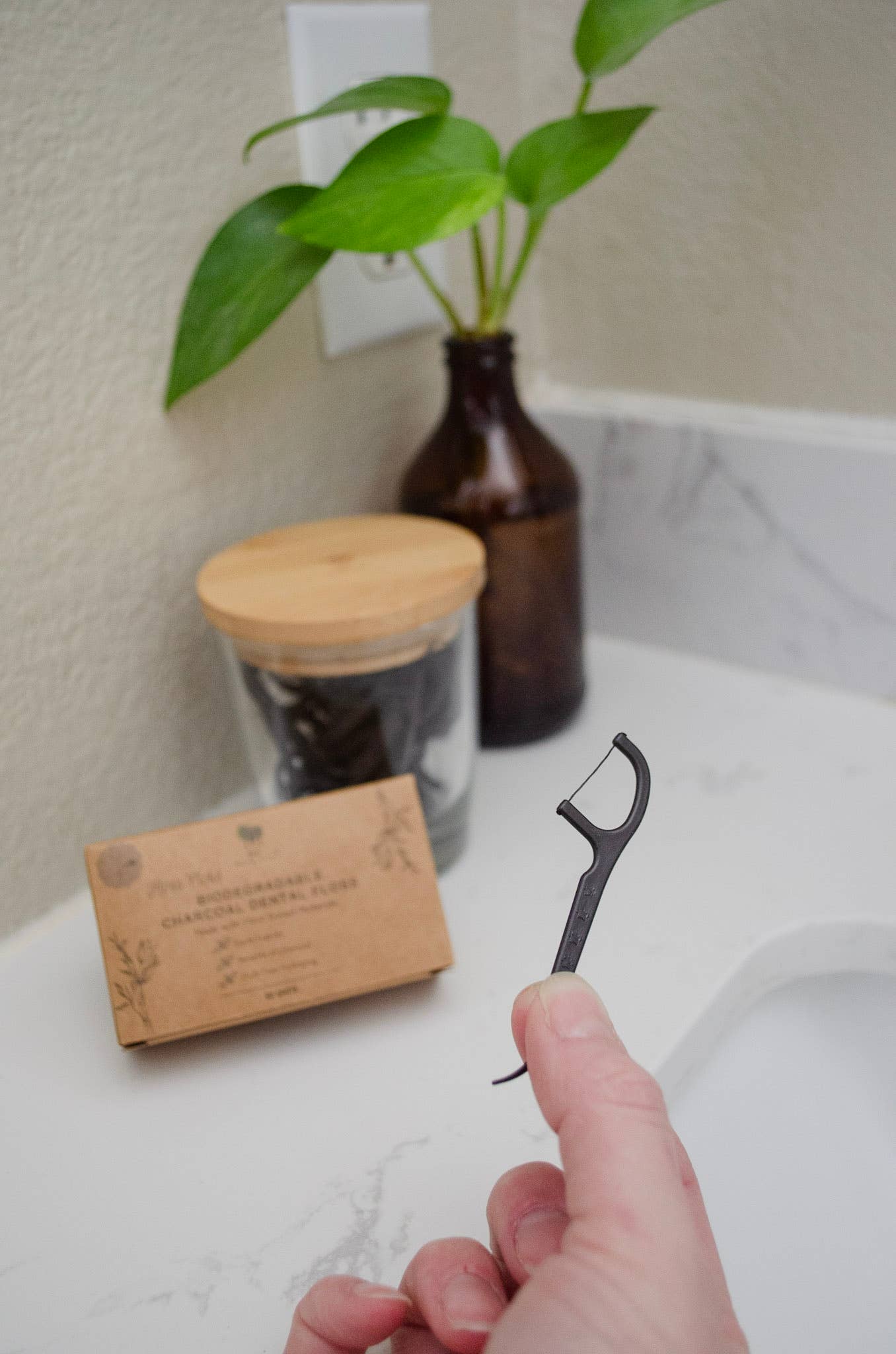 ME Mother Earth - Biodegradable Charcoal Dental Floss Picks