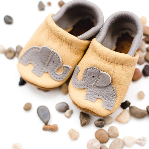 Starry Knight Design Applique Shoes Yellow Elephant Moccs
